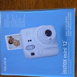 Fujifilm Instax Mini 12 - NEW With Box
